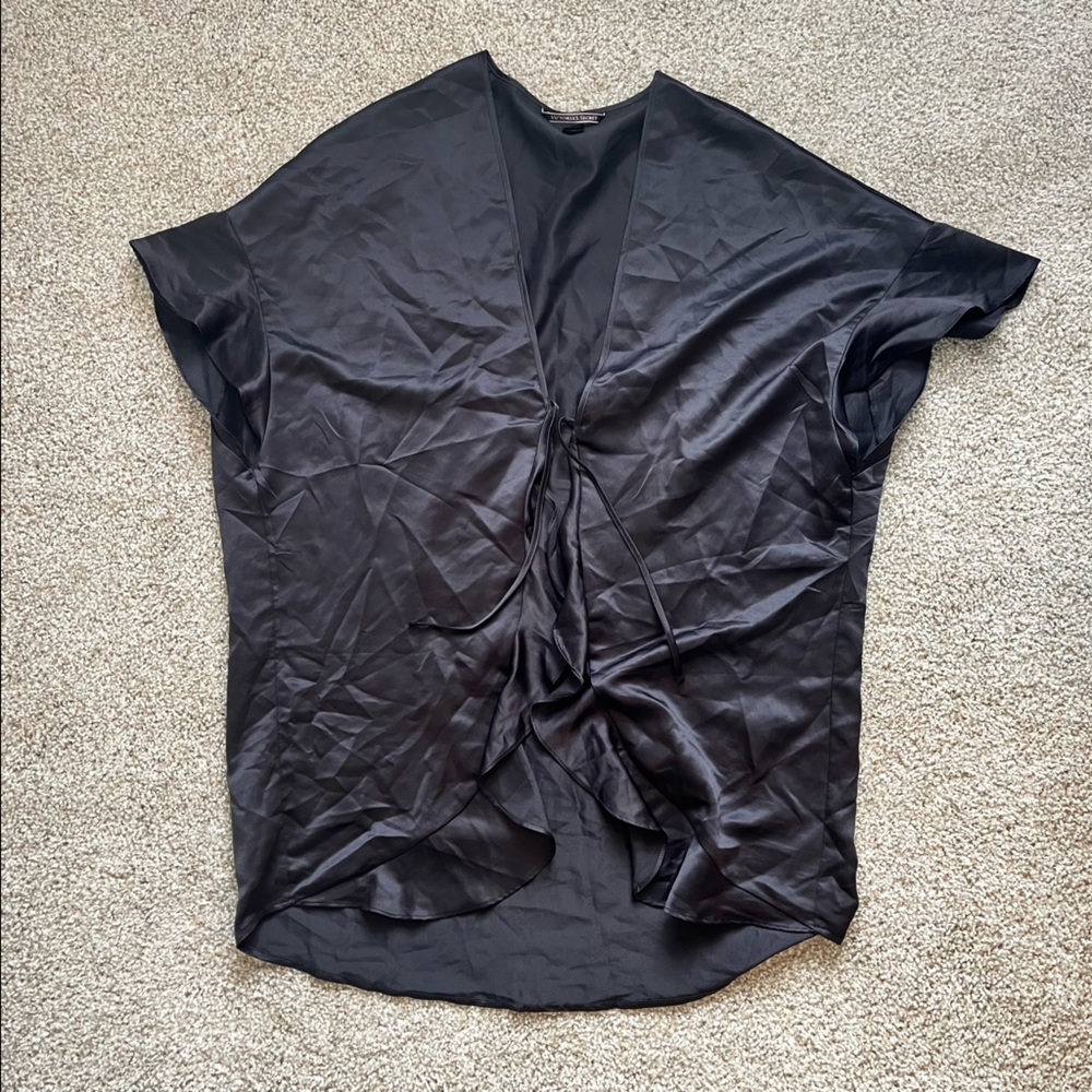 VS Black Satin Robe - Picture 3 of 5